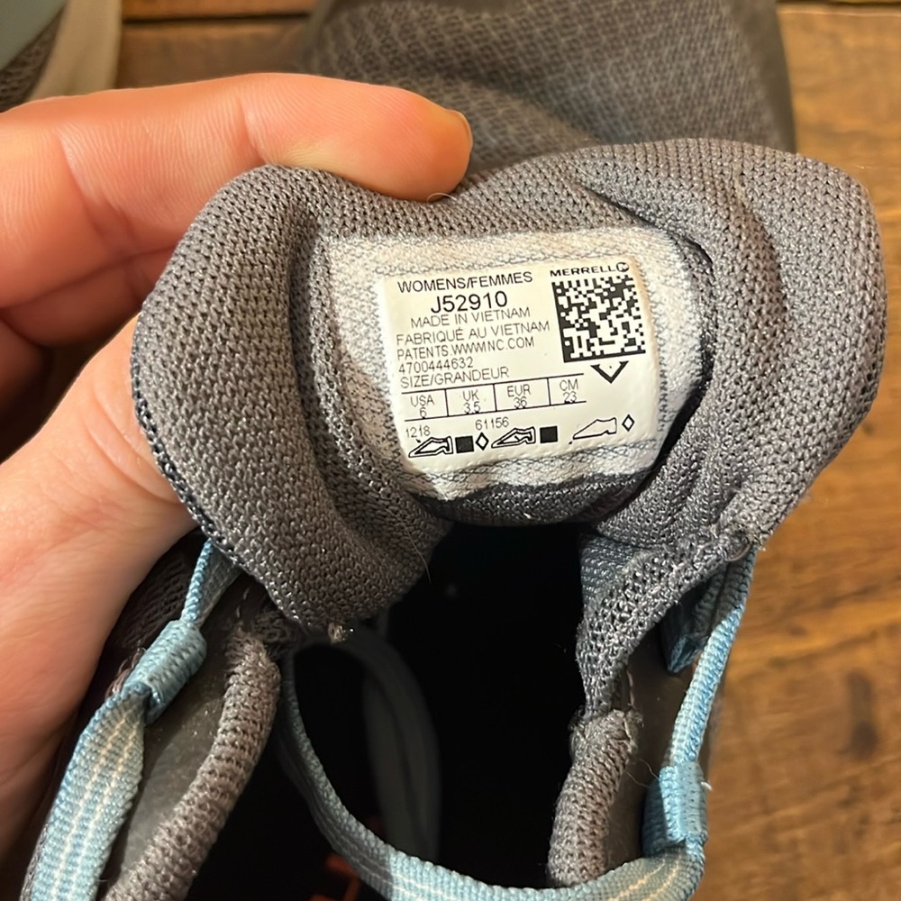 Merrell Women's Gray and Light Blue Trail Running Shoes - Picture 7 of 8